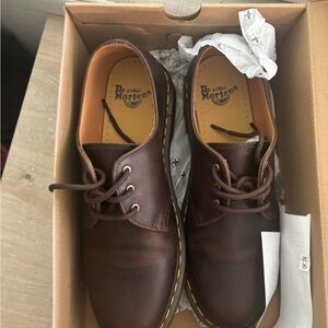Dr. Martens Dark Brown Men's Oxfords size 10 classic doc martens shoes
